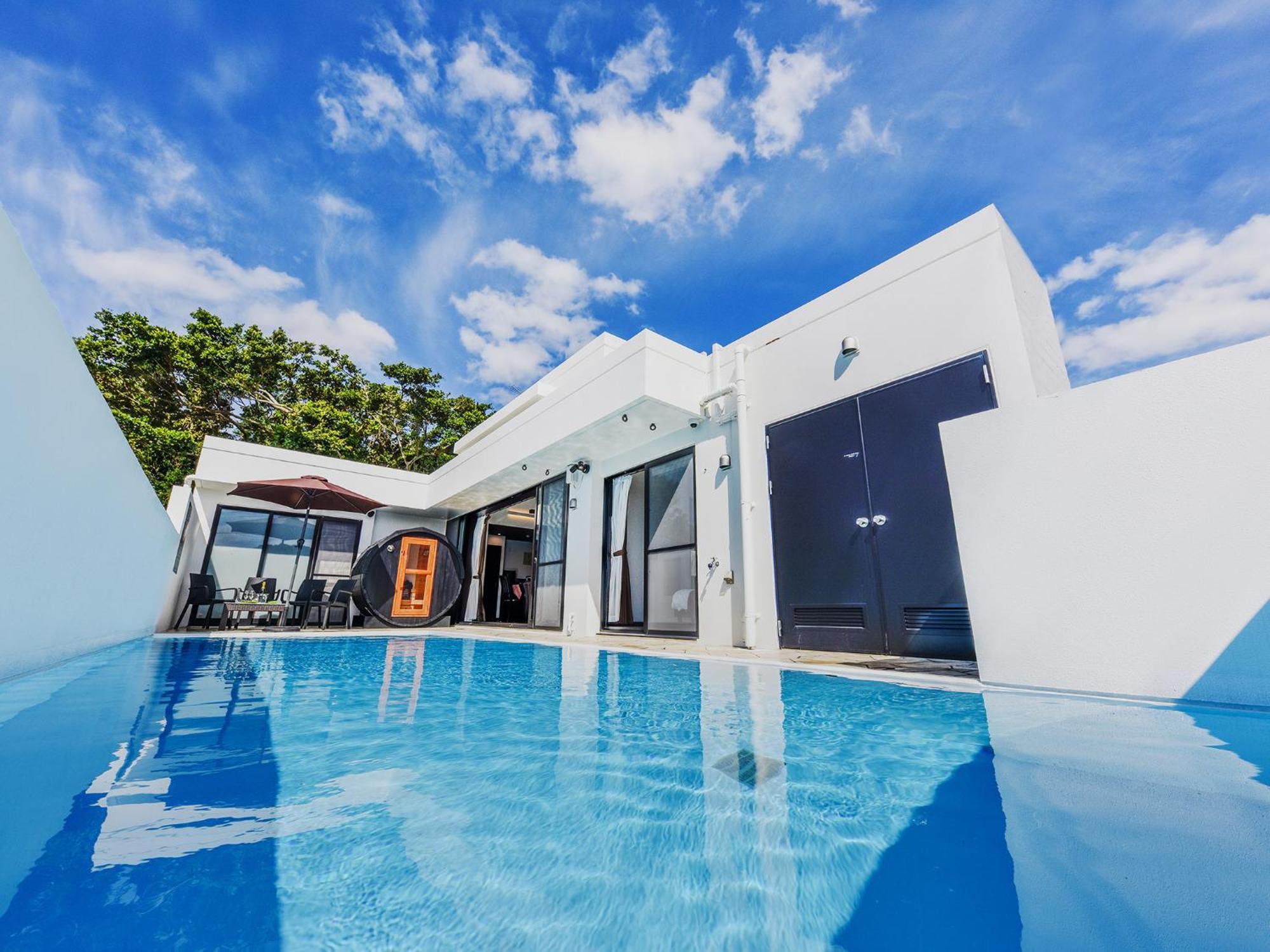 Private Pool Villa Motobu Esterno foto